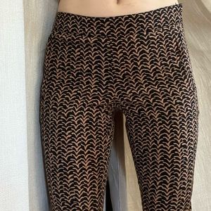 Groovy Cropped Vintage-Style Pants - Black + Rust Pattern